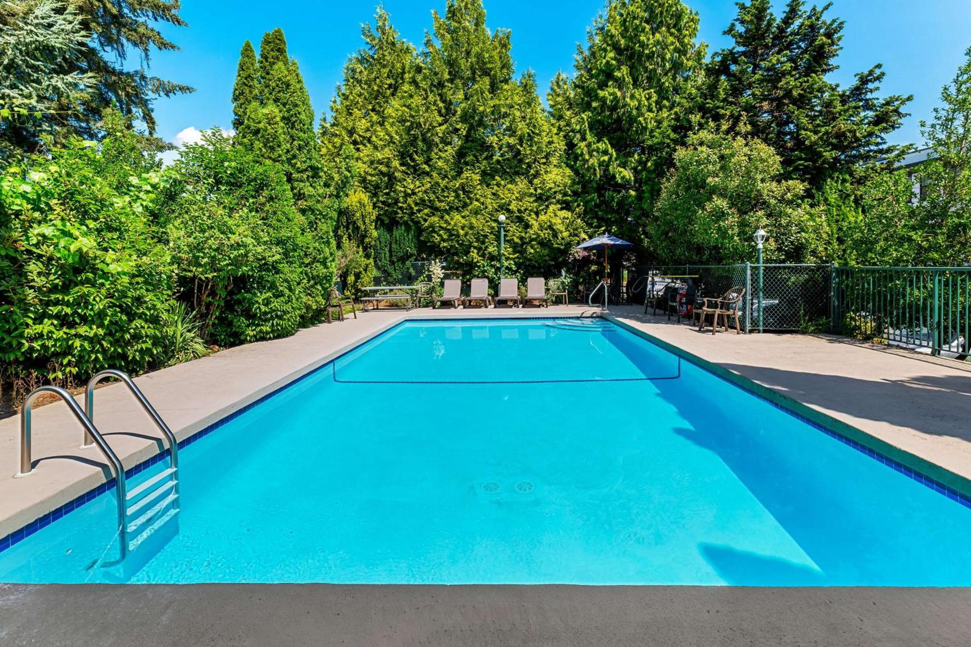 Best Western Cowichan Valley Inn Дункан Экстерьер фото